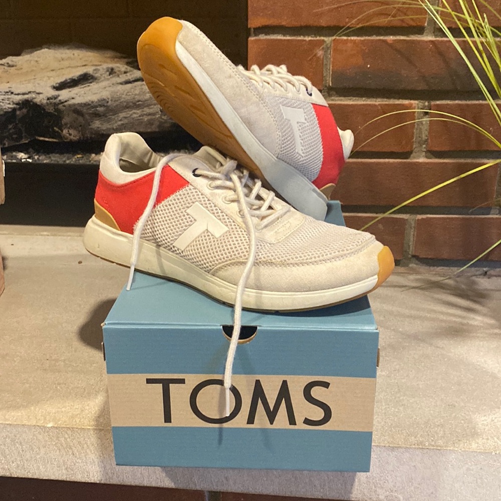 TOMS Sz 10 Tennis Shoes